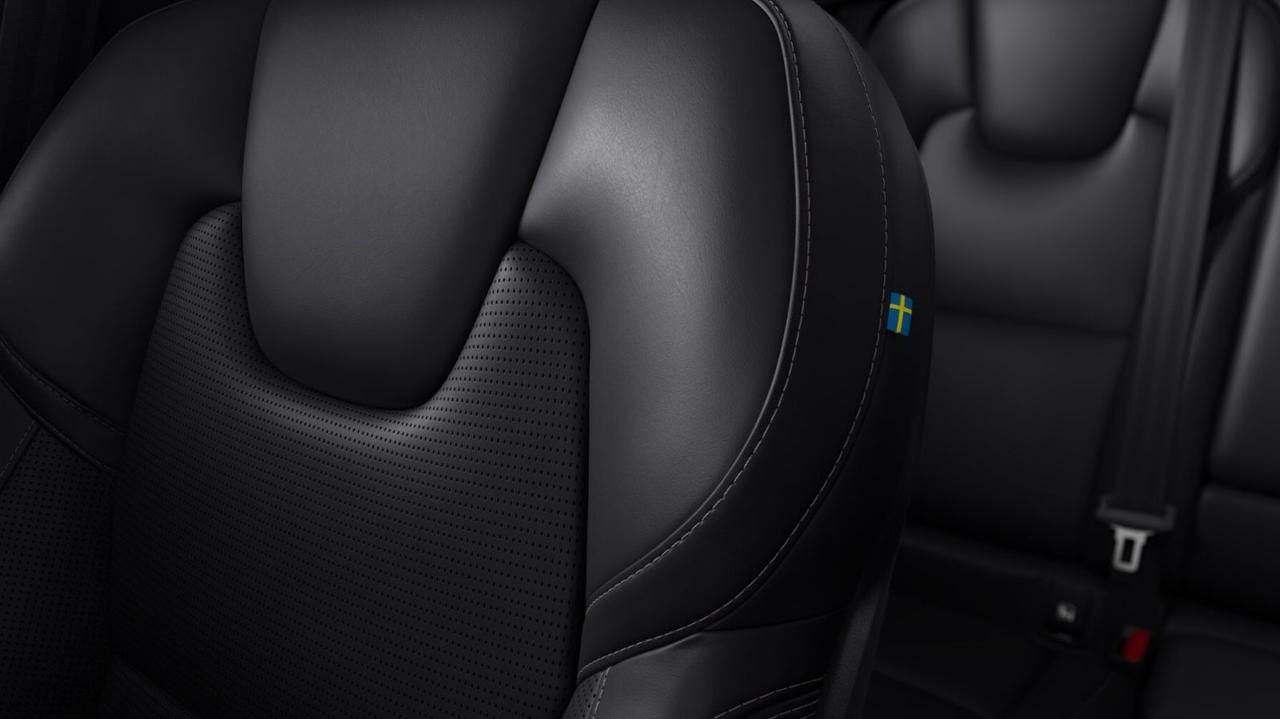 VOLVO Xc60 T6 Recharge Plug-In Awd Aut. Ultimate Bright