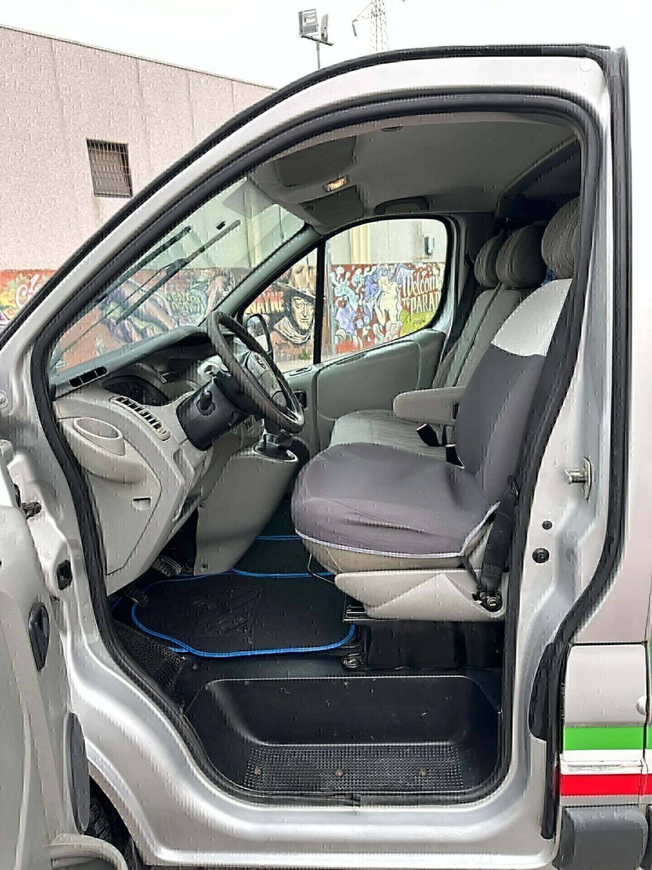 NISSAN PRIMASTAR CON 6 POSTI SUPER PREZZO!