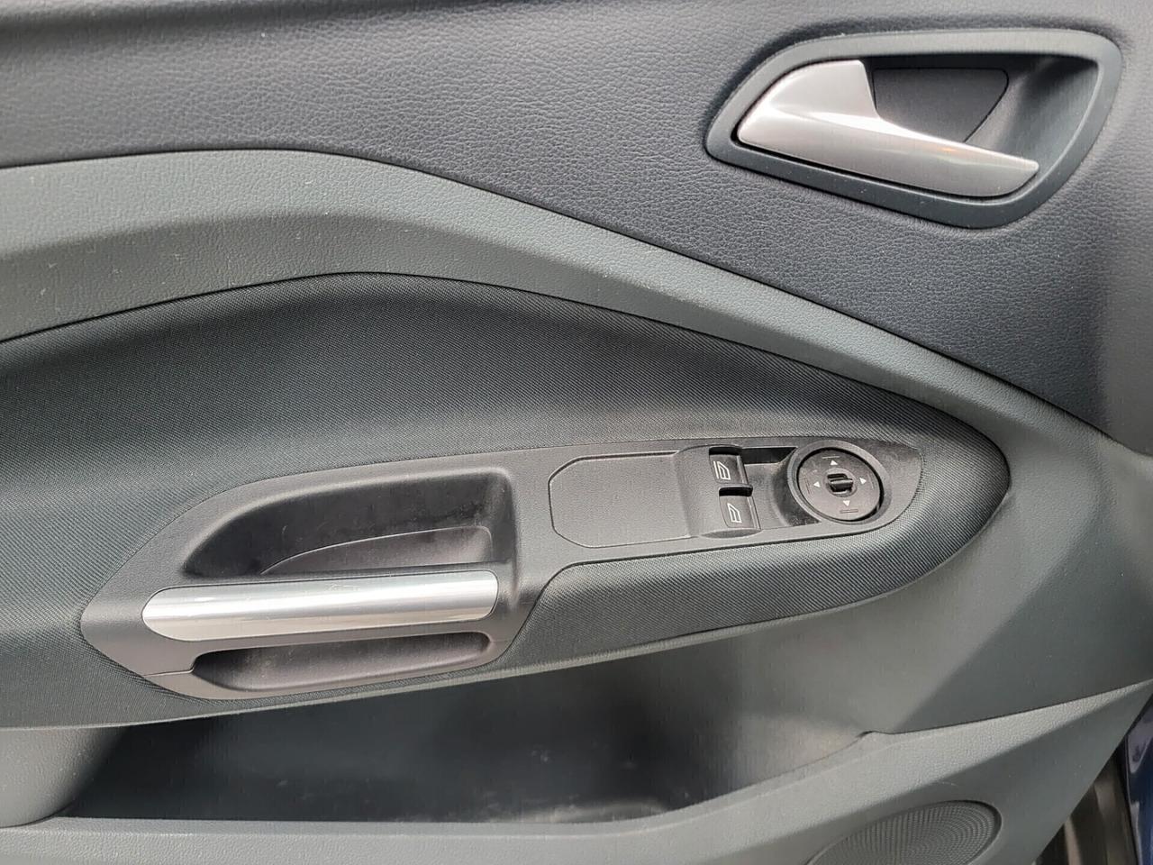 Ford C-Max 1.6 TDCi 95CV Titanium