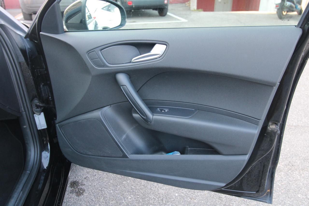 Audi A1 METAL PLUS