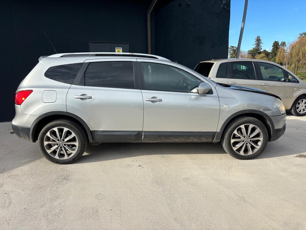 Nissan Qashqai 2.0 dCi DPF 4WD Tekna