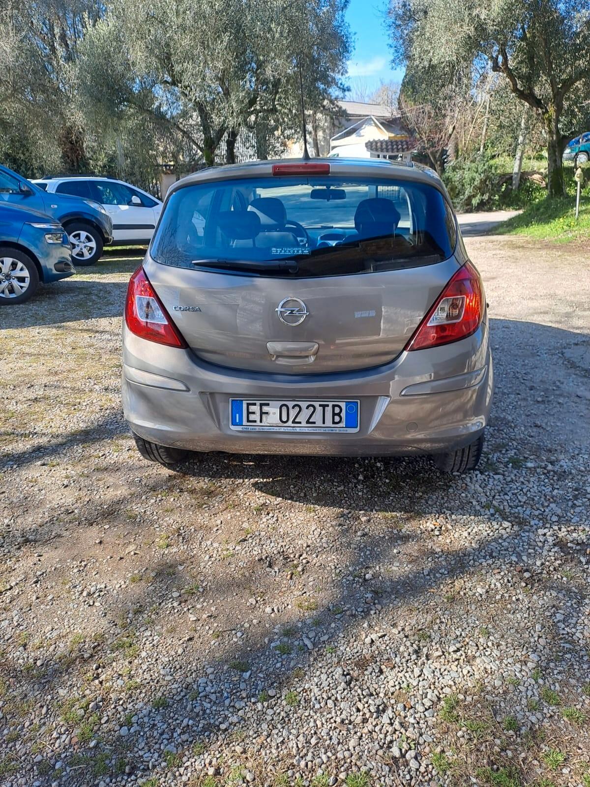 Opel Corsa 1.2 5 porte Elective cambio aut.
