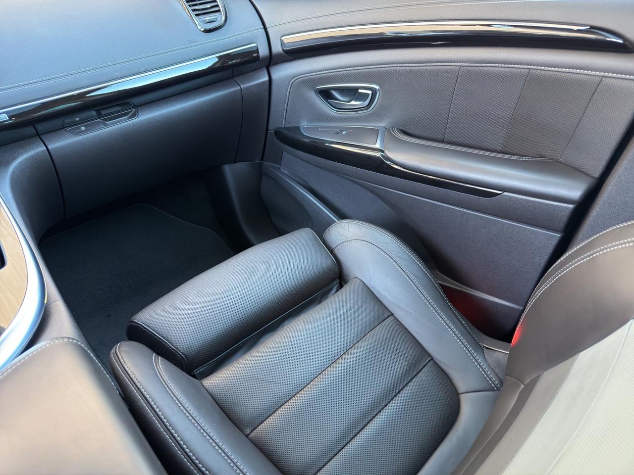 Renault Espace dCi 160CV EDC Energy Initiale Paris 4Control