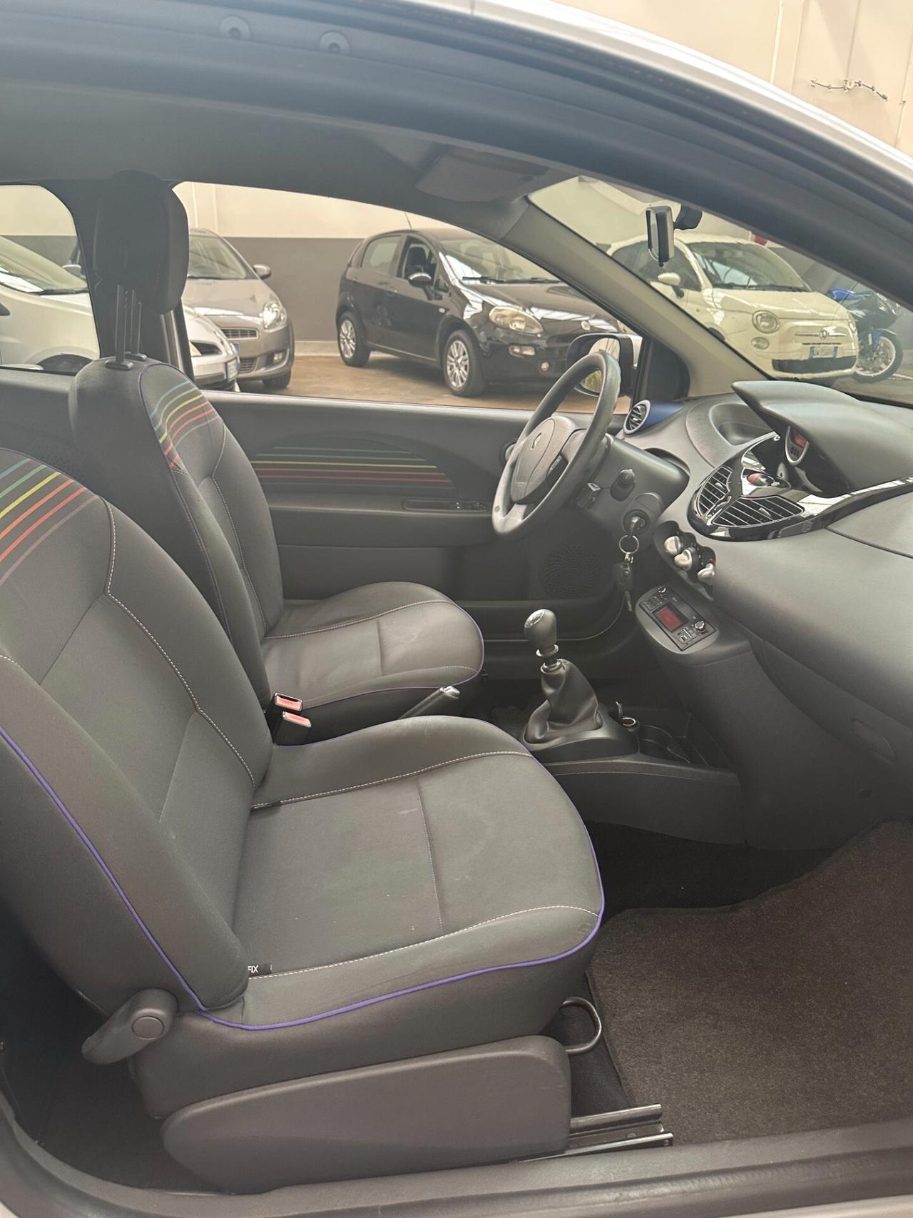 Renault Twingo uni propret, 1.2 Benz, Euro 5, si neopa, garantita