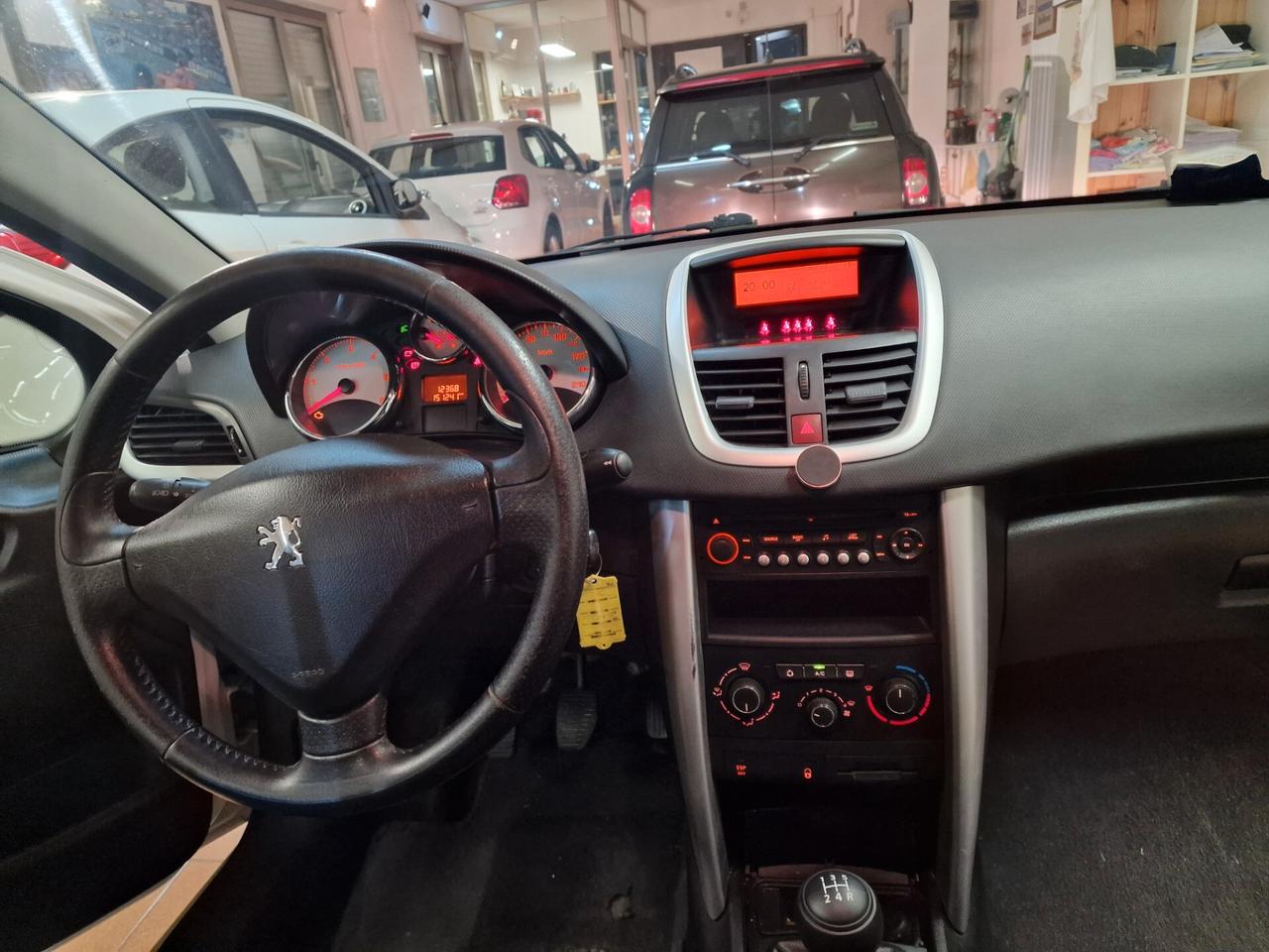 Peugeot 207 1.4 HDi 70CV 5p, 151 mila chilometri ok neopatentati