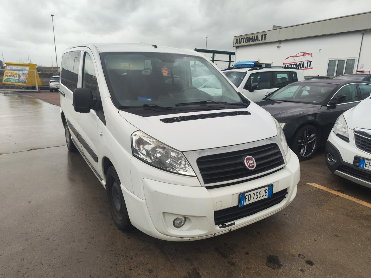 Fiat Scudo 1.6 HDi 90 CV vetrato 5 posti