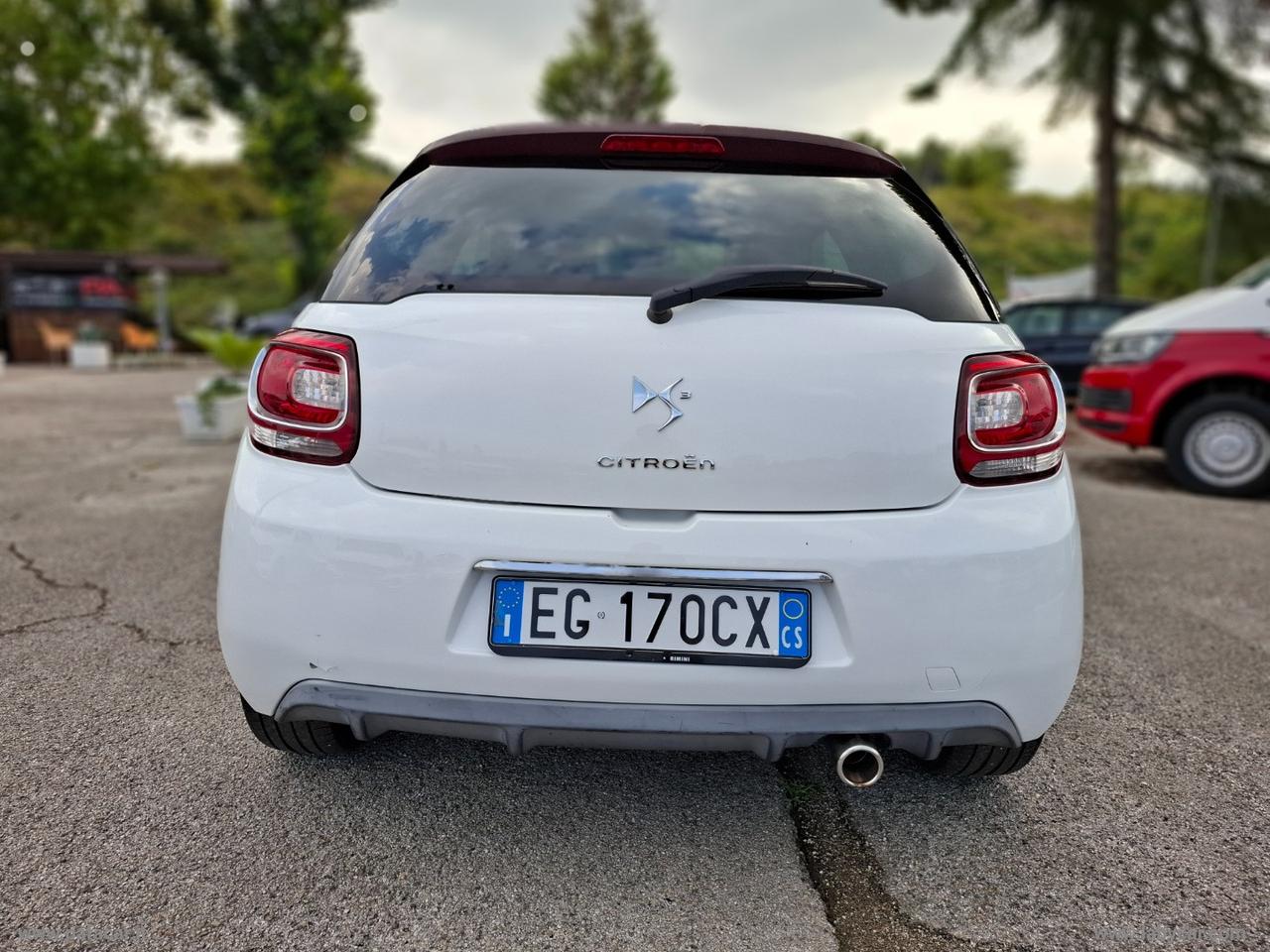 DS AUTOMOBILES DS 3 1.6 HDi 90 So Chic 99