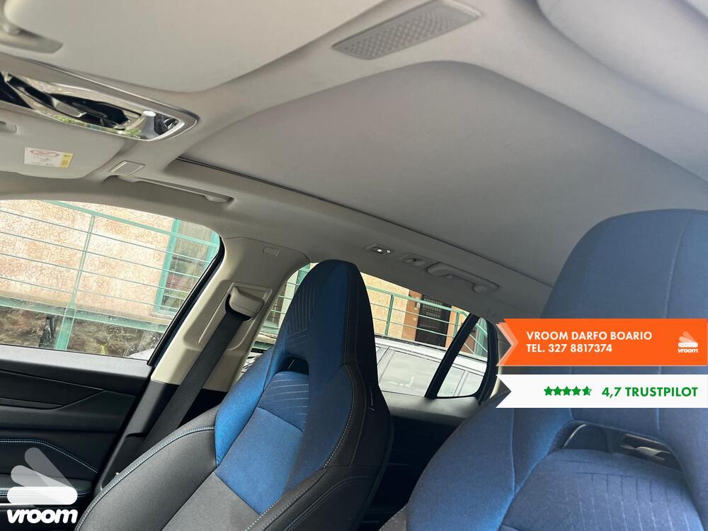 LYNK&CO 01 01 PHEV