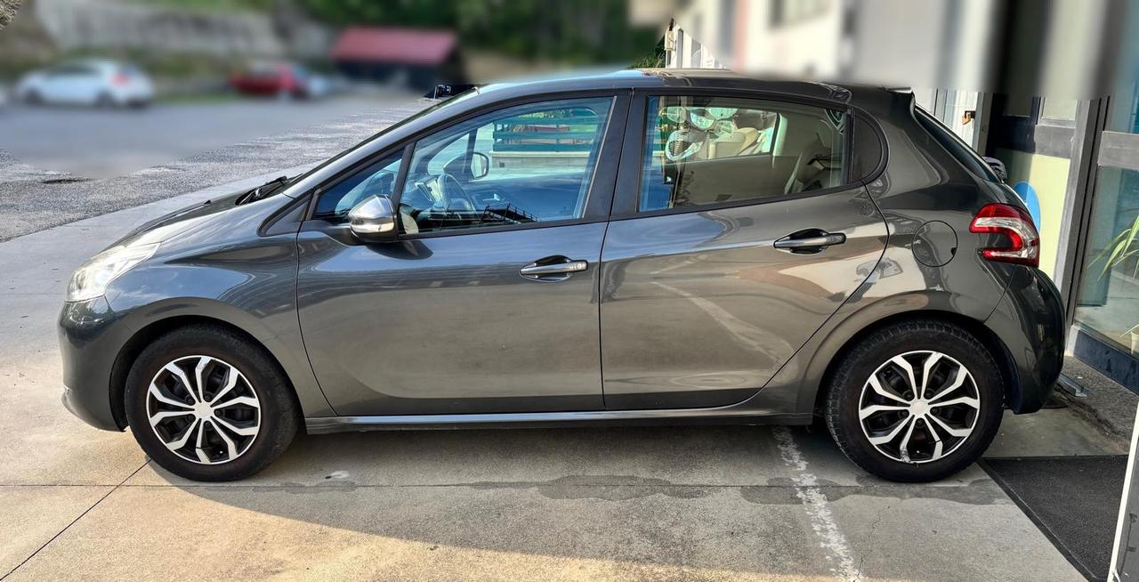 Peugeot 208 1.4 Vti Gpl Active 95 cv