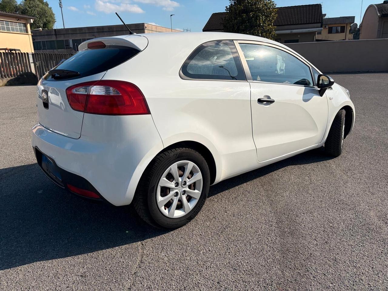 Kia Rio 1.2 CVVT 3p. ECO GPL Active