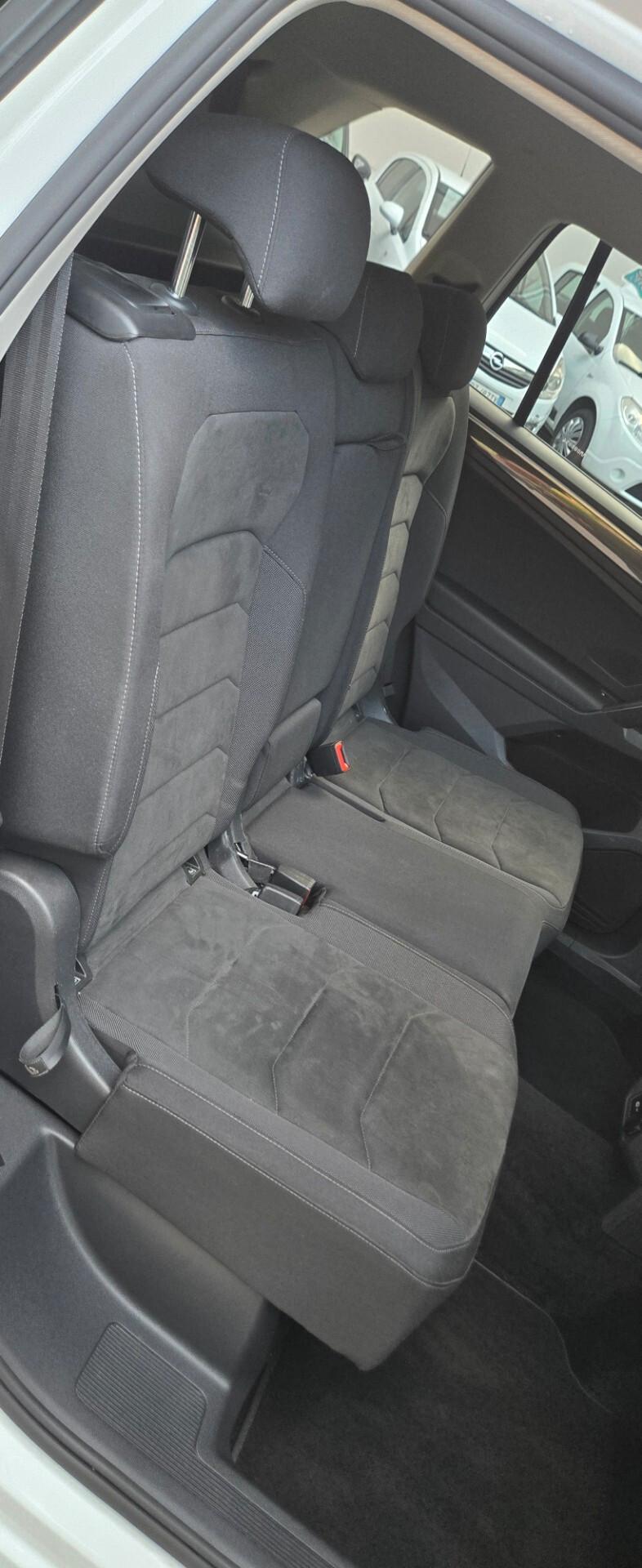 Volkswagen Tiguan Allspace 2.0 TDI SCR DSG R-Line