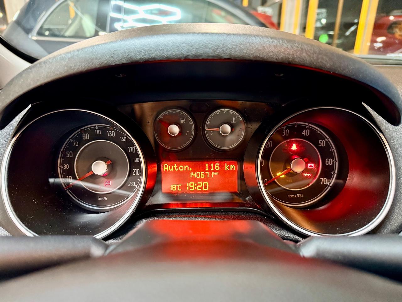 Fiat Punto Evo 1.2 benz 69cv Neopatentati E6