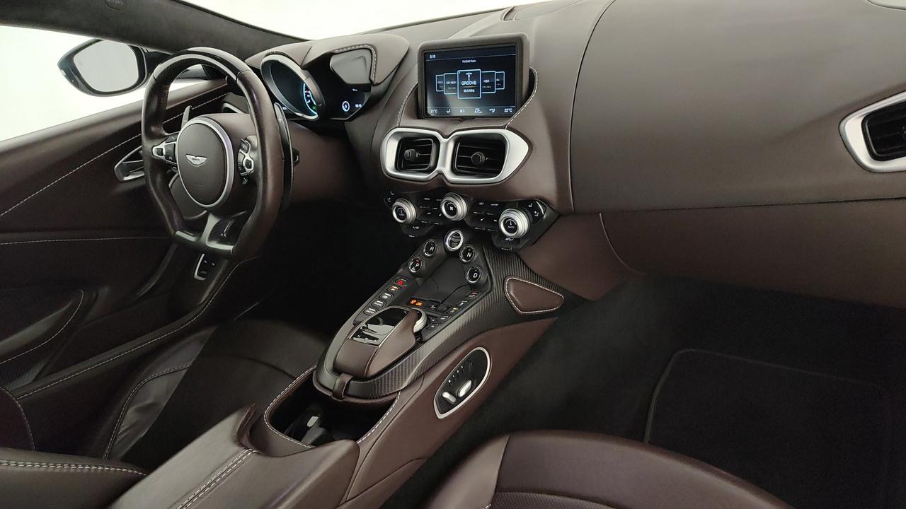 ASTON MARTIN Vantage Coupe 4.0 V8