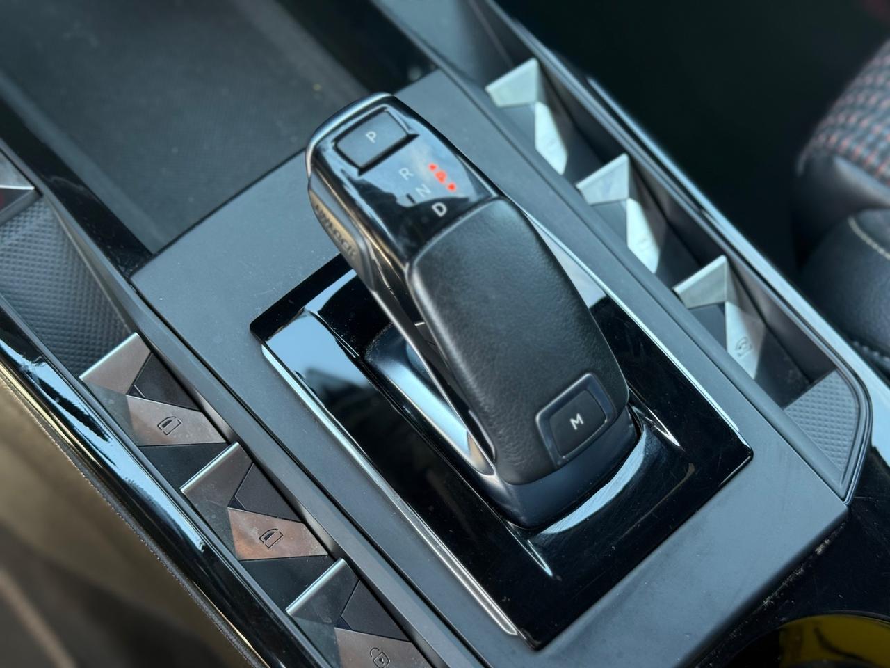 DS3 3 Crossback BlueHDi 130 aut. Performance Line