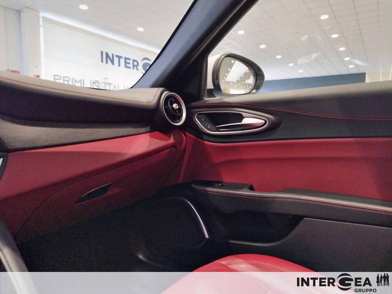 ALFA ROMEO Giulia 2.2 t Veloce Q4 210 cv auto