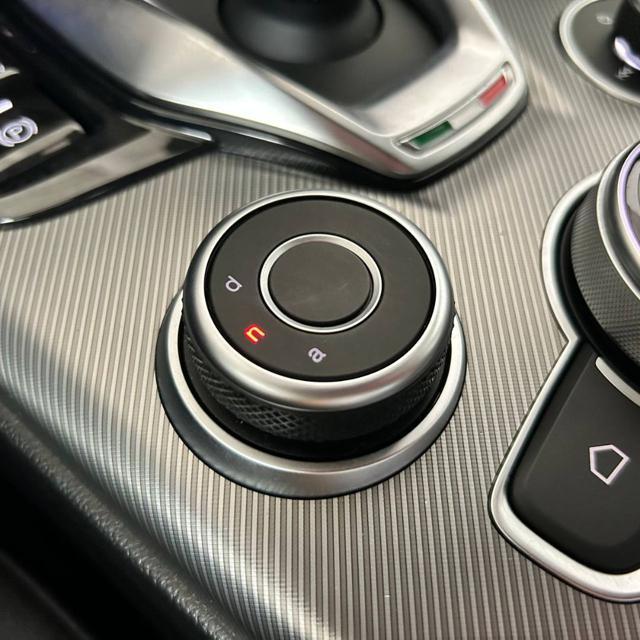 ALFA ROMEO Giulia 2.0 Turbo 280 CV AT8 AWD Q4 Sprint