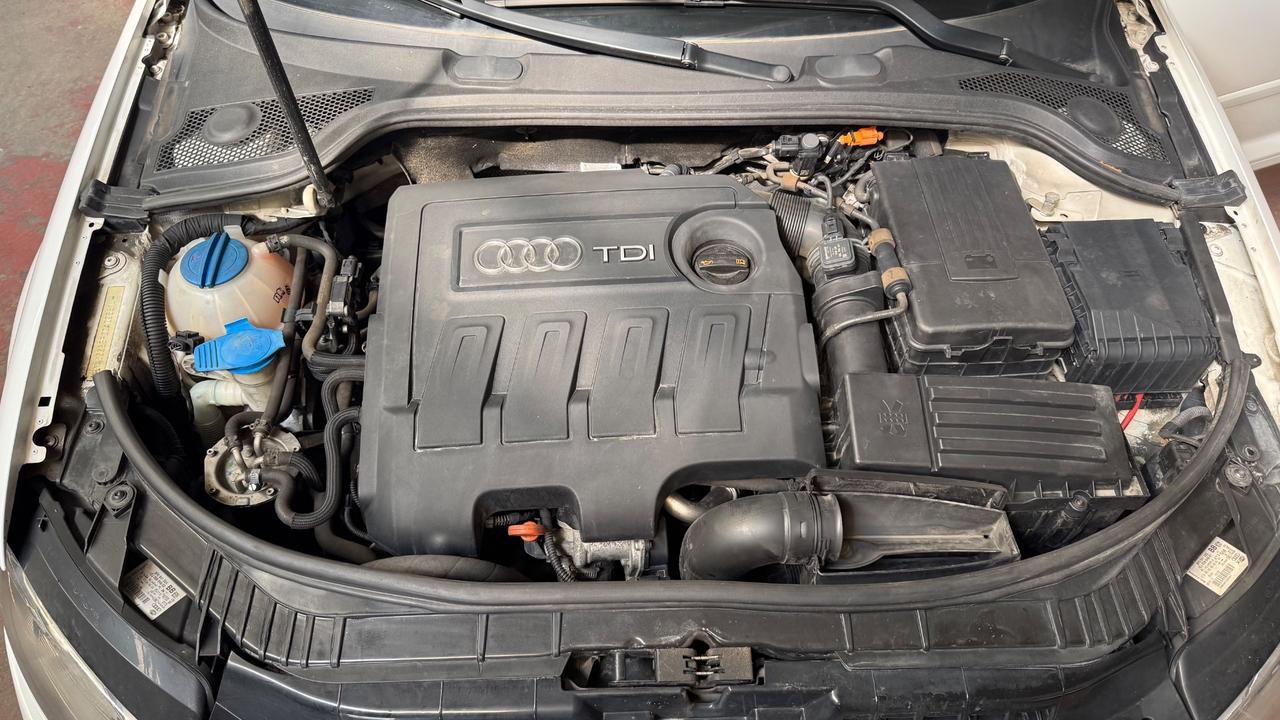 Audi A3 SPB 1.6 TDI 105 CV CR Ambition