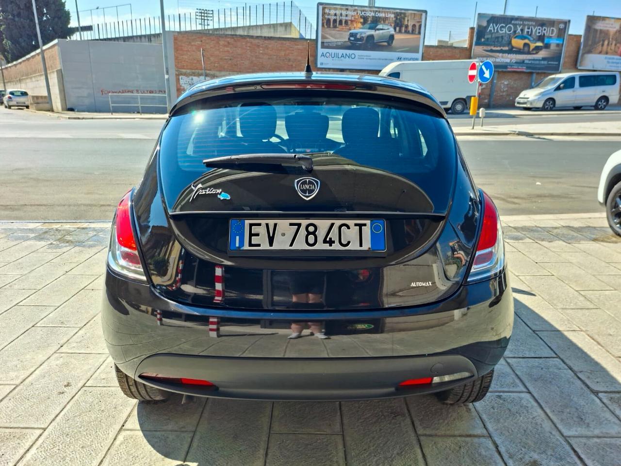Lancia Ypsilon 1.3 MJT 95cv Elefantino 2014