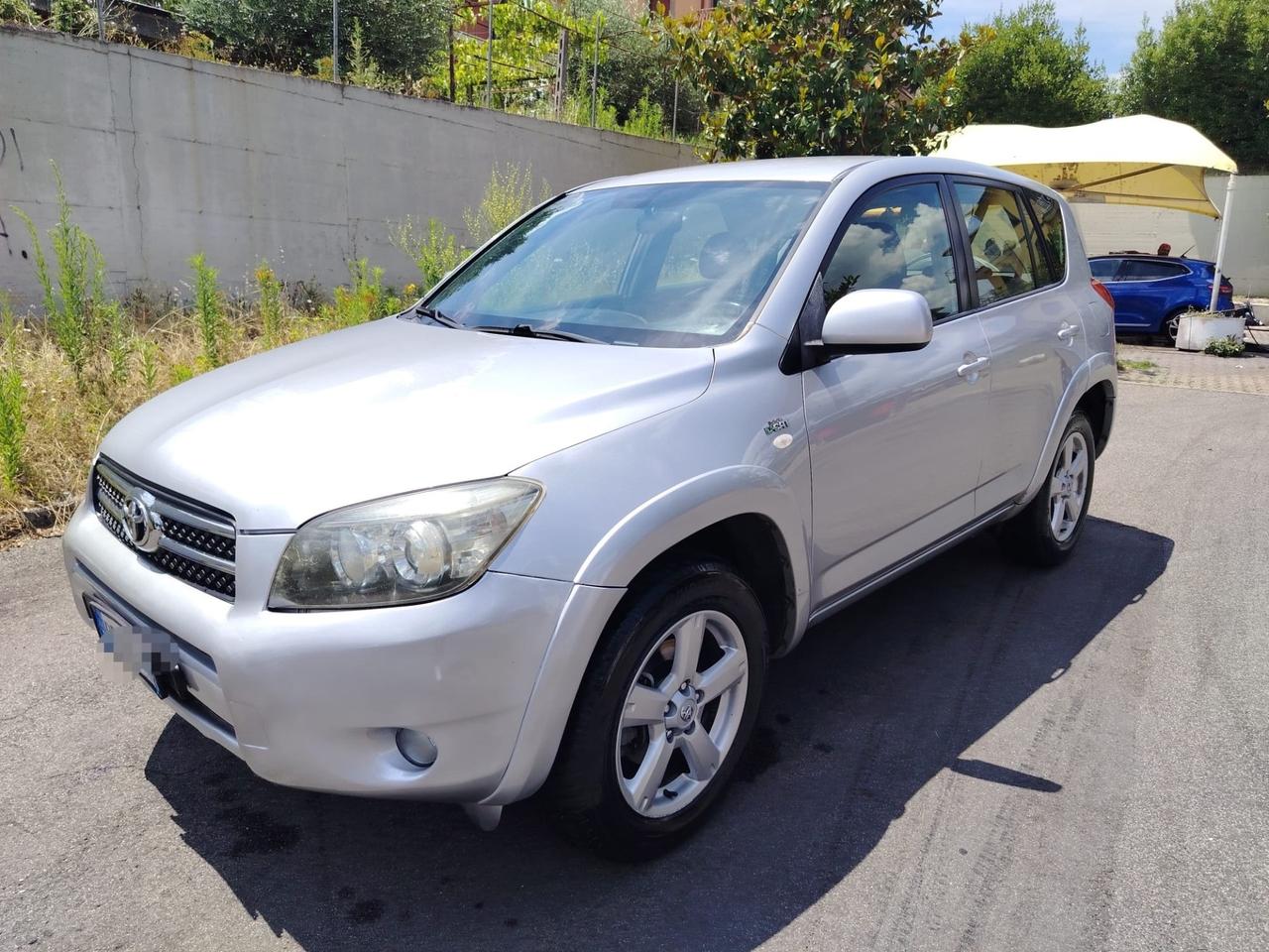 Toyota RAV 4 RAV4 2.2 D-4D 177 CV Luxury