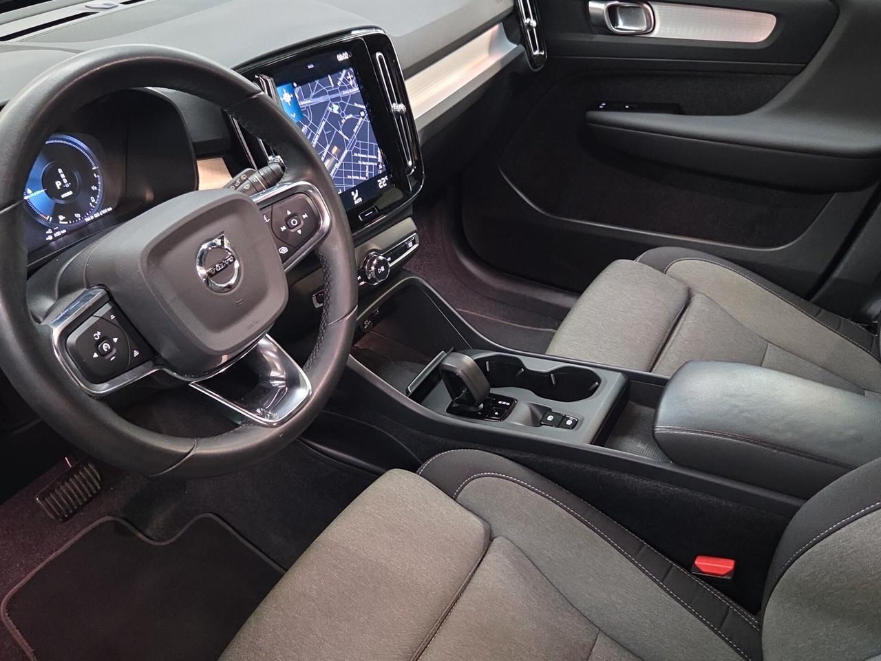 Volvo XC40 T4 Recharge Plug-in Hybrid automatico Core AUTOCARRO N1