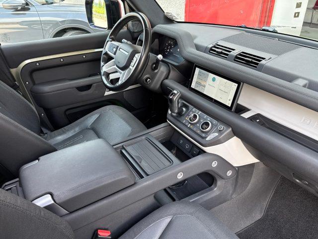 LAND ROVER Defender 110 3.0 l6 400 CV AWD Auto First Edition Gancio