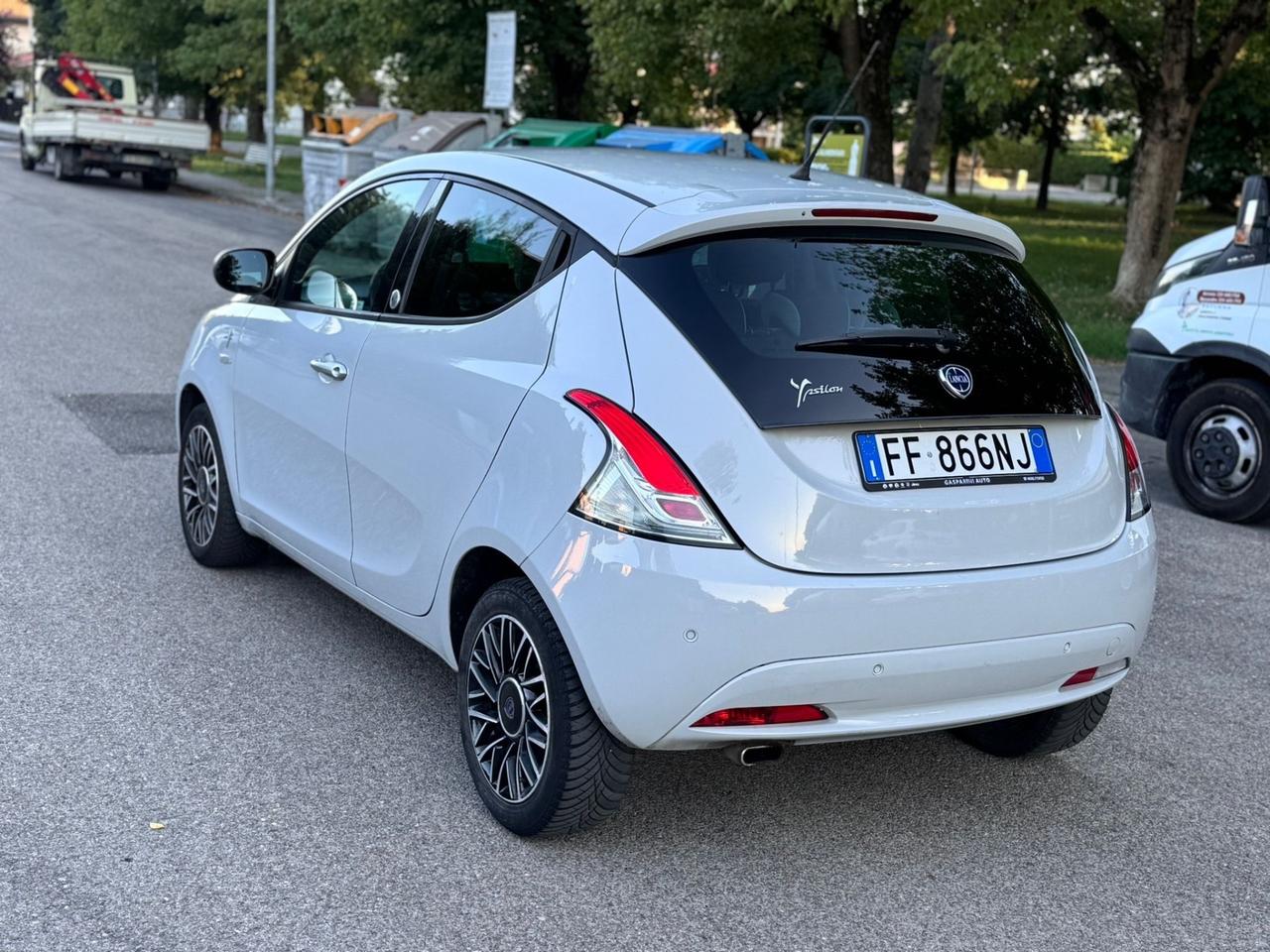 Lancia Ypsilon 1.2 69 CV 5 porte GPL Ecochic Gold