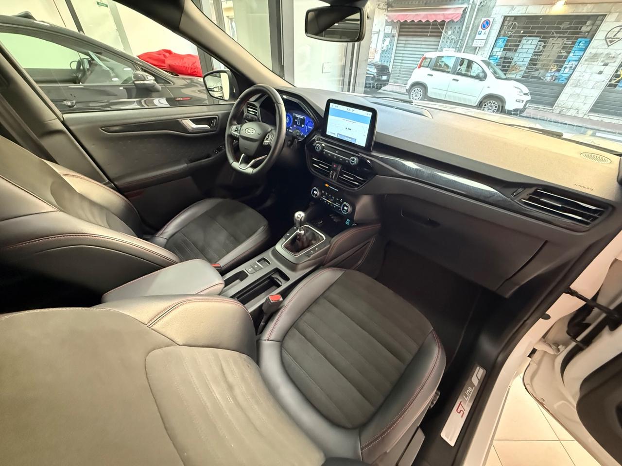 Ford Kuga 2.0 EcoBlue Hybrid 150 CV 2WD ST-Line