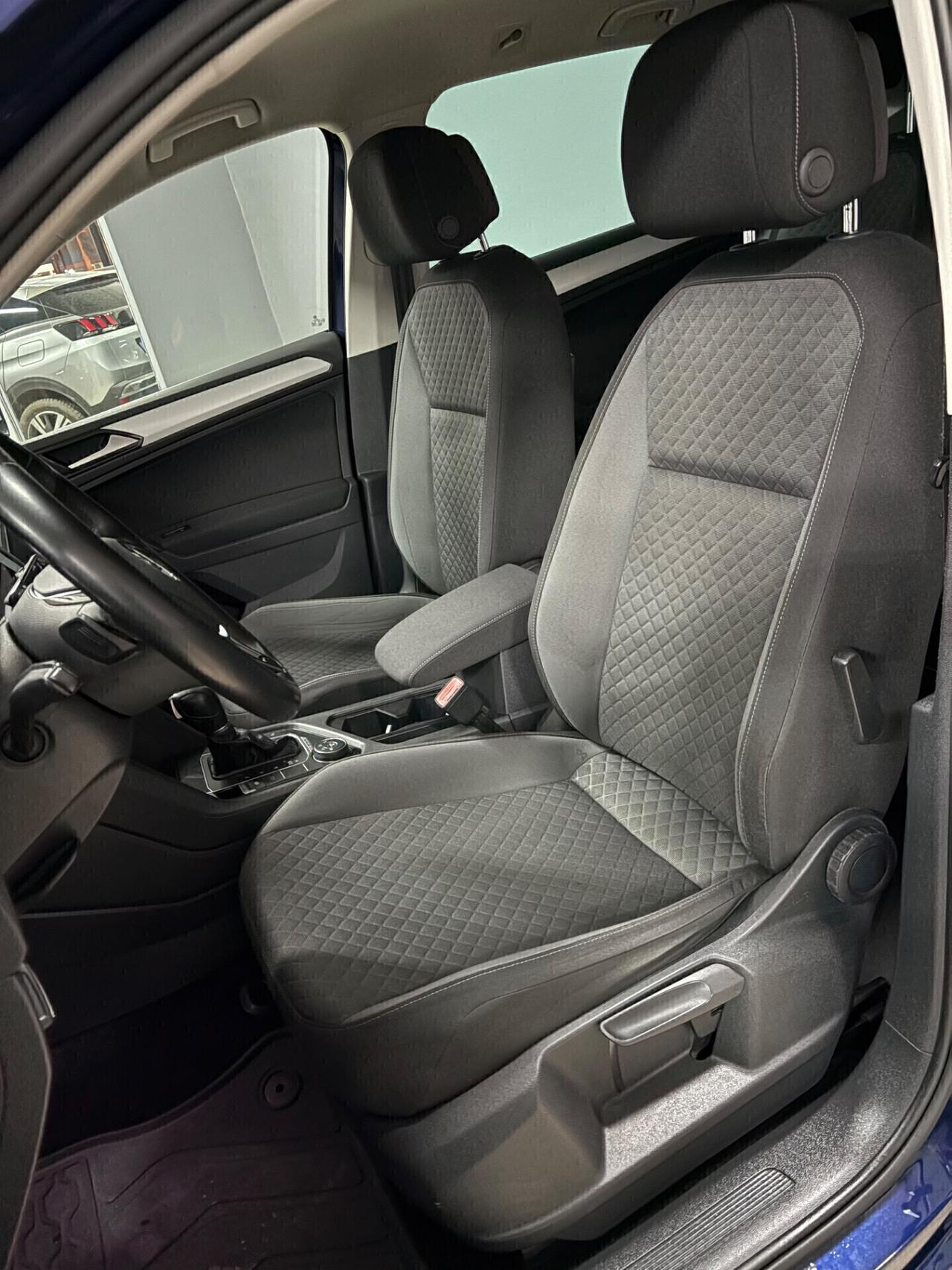 Volkswagen Tiguan 2.0 TDI DSG ** SPORT 4MOTION BMT