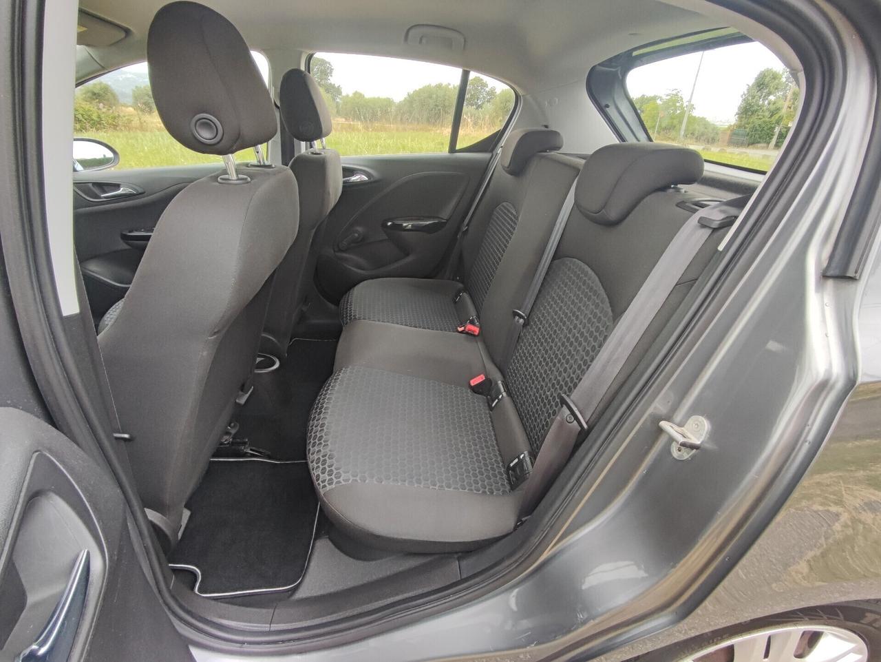 Opel Corsa 1.2 5 porte b-Color