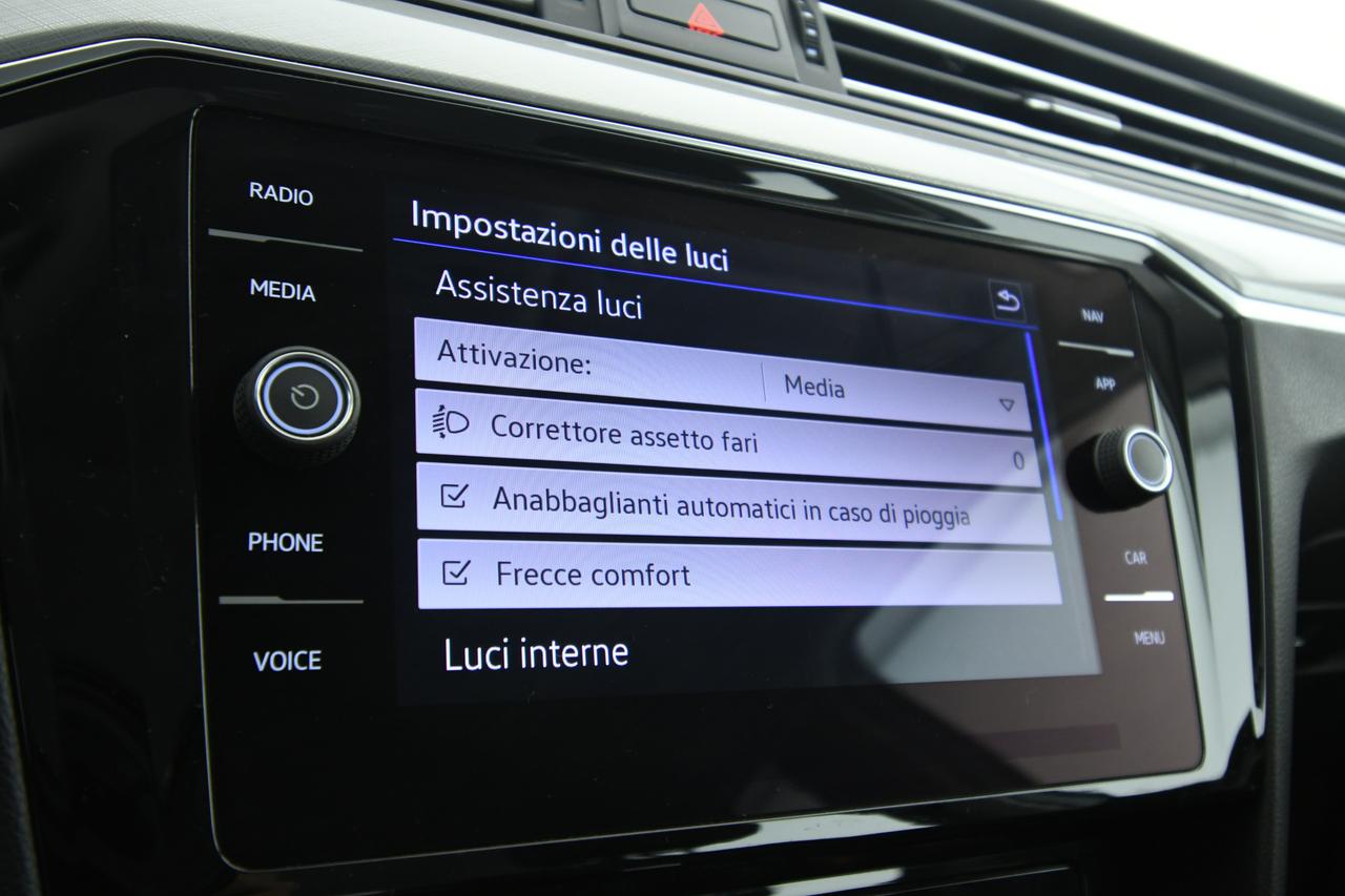 VOLKSWAGEN Passat Variant 2.0 tdi Business 150cv dsg ACC+APP CONNECT