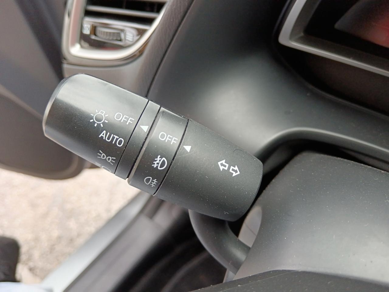 Mazda 3 1.5 SKYACTIV-D 105CV EXCEED FULL