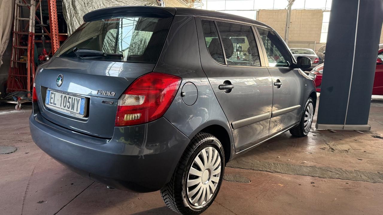 Skoda Fabia 1.2 TSI 86CV 5p. Ambition