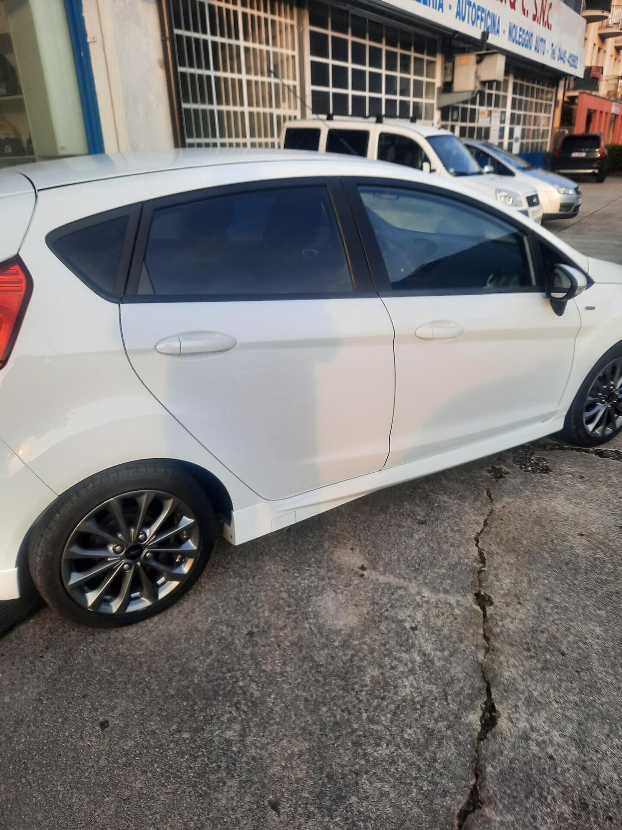 Ford Fiesta 1.5 TDCi 95CV 5 porte ST-Line