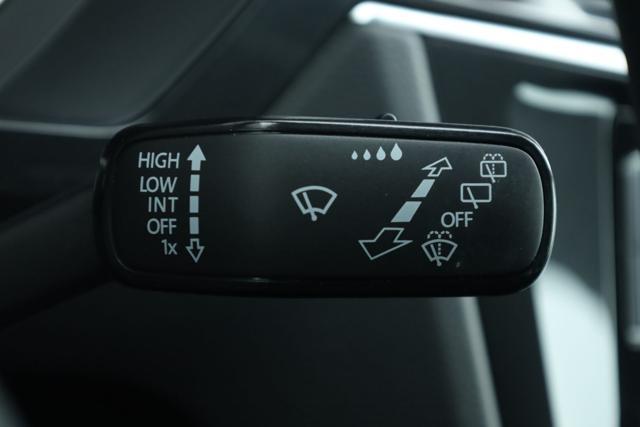 VOLKSWAGEN Tiguan 2.0 TDI 150 CV SCR DSG Life