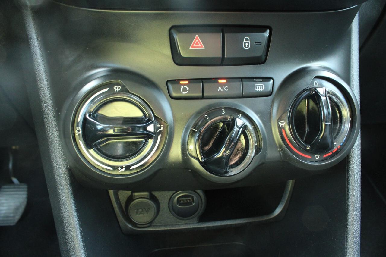 Peugeot 208 PureTech 82 Stop&Start 5 porte Signature