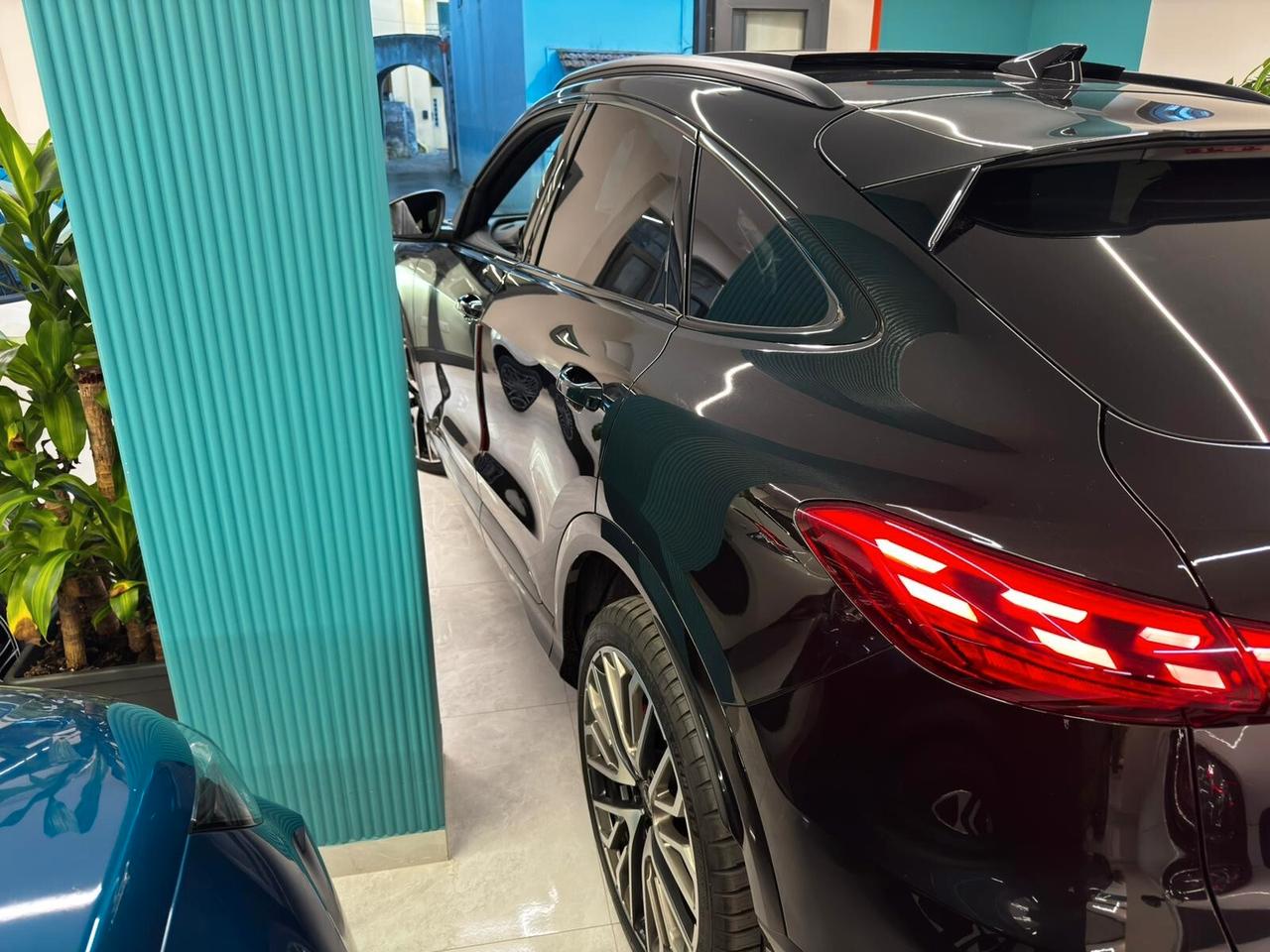 Audi Q5 SPB 40 TDI quattro S tronic line plus/ IDENTITY BLACK