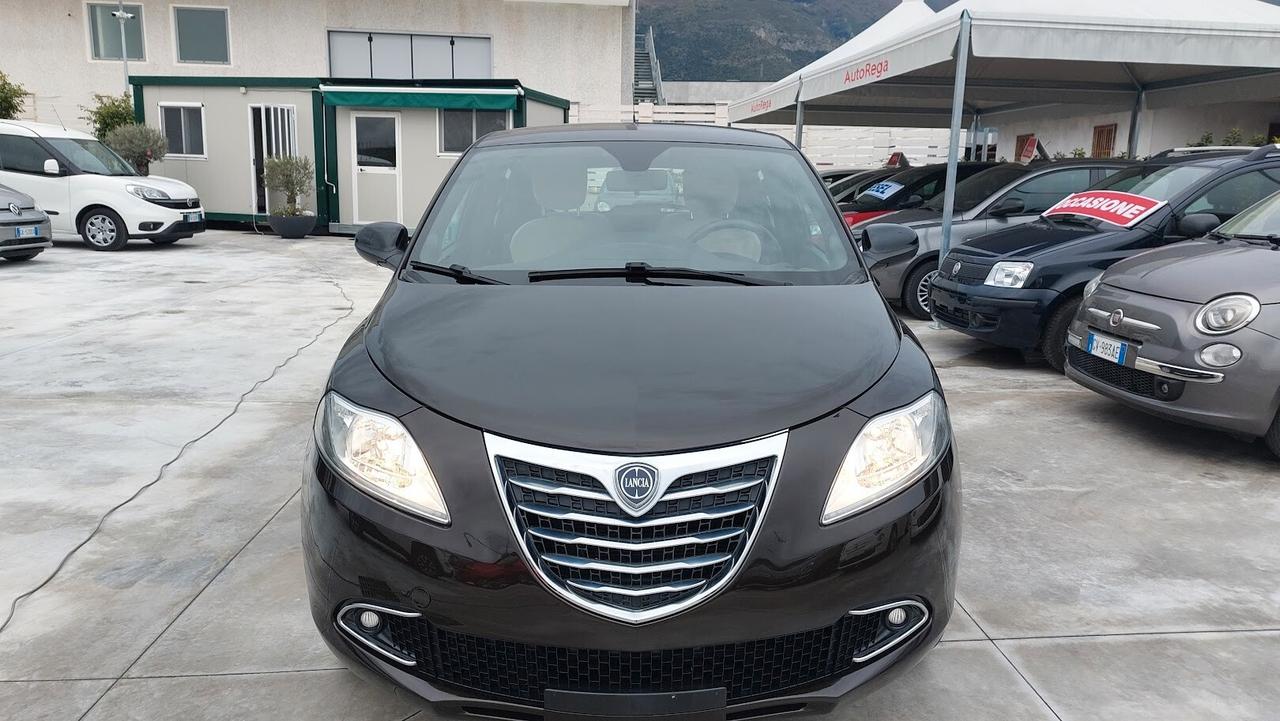 Lancia Ypsilon 1.2 69 CV 5 porte 2013