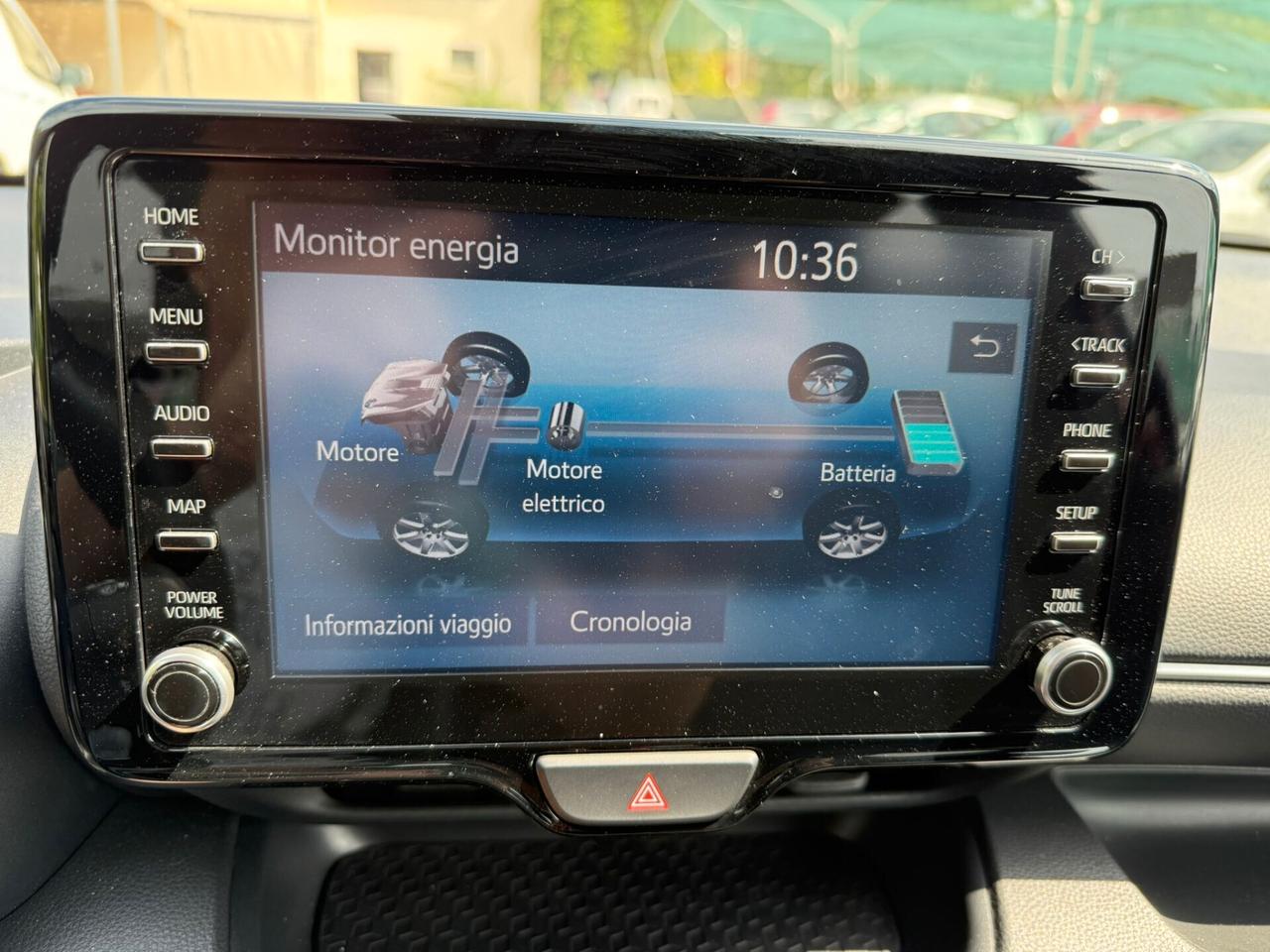Toyota Yaris 1.5h Lounge PREZZO REALE