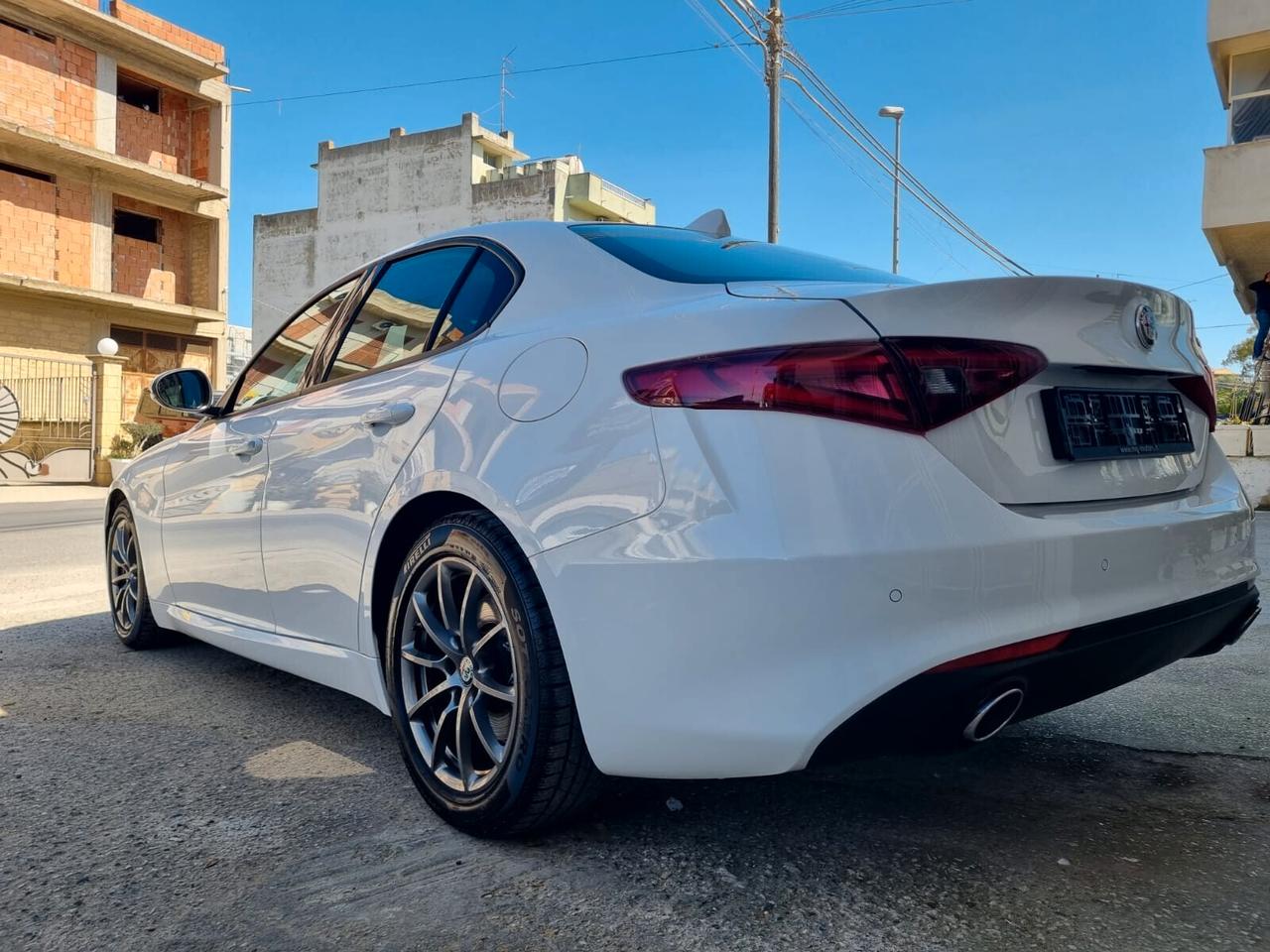Alfa Romeo Giulia 2.2 Turbodiesel 190 CV AT8 Super