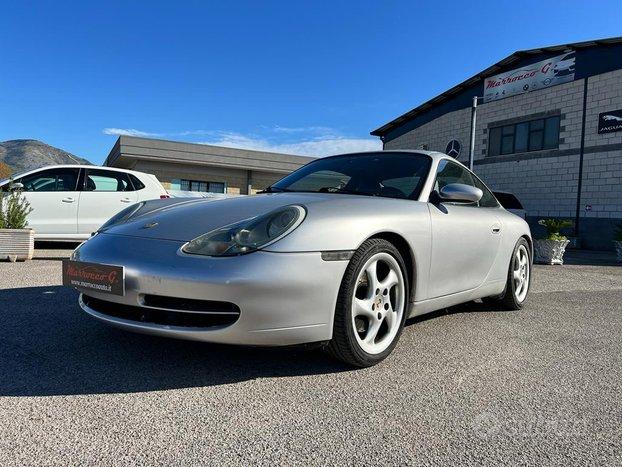 Porsche carrera 4 996