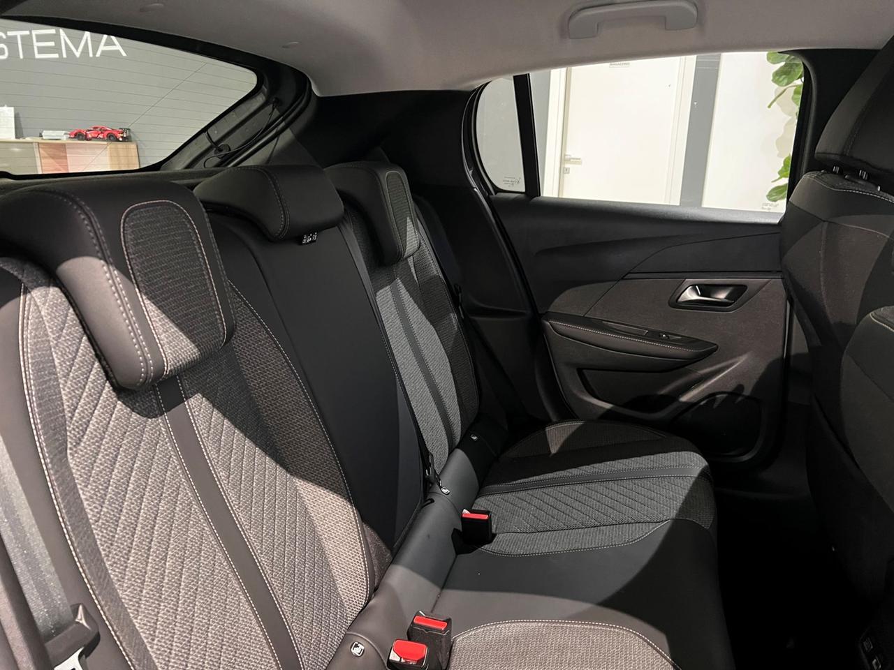 PEUGEOT 208 II 2023 208 1.2 puretech Allure s&s 100cv - COME NUOVA