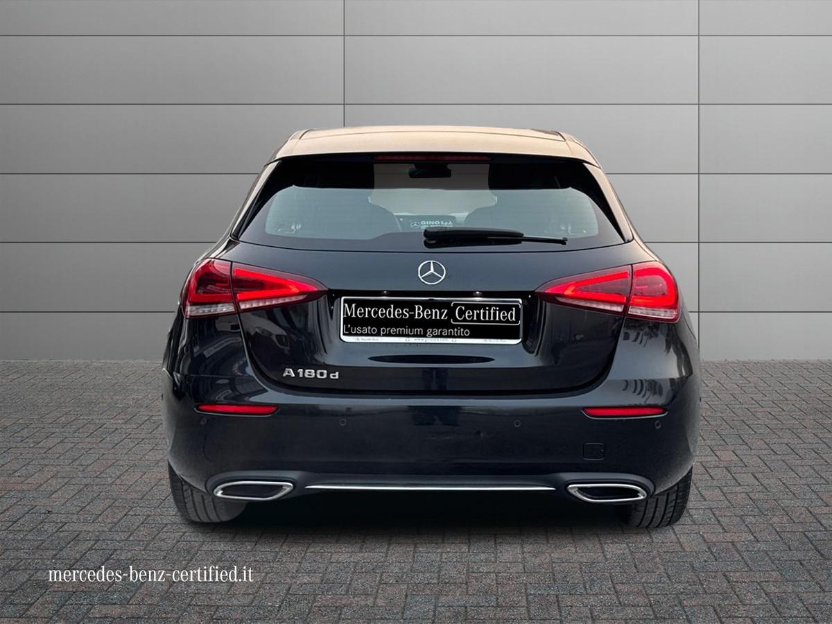 Mercedes-Benz Classe A - W177 2018 - A 180 d Sport auto
