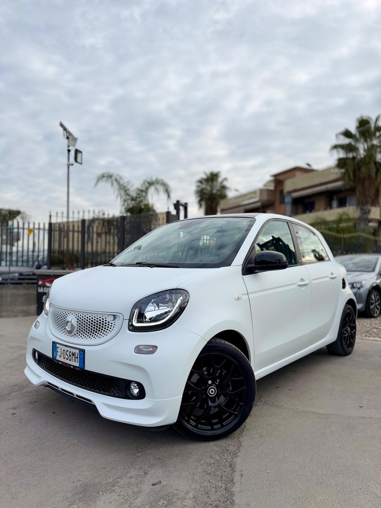 Smart ForFour 1.0 Automatica GPL Allestita Brabus
