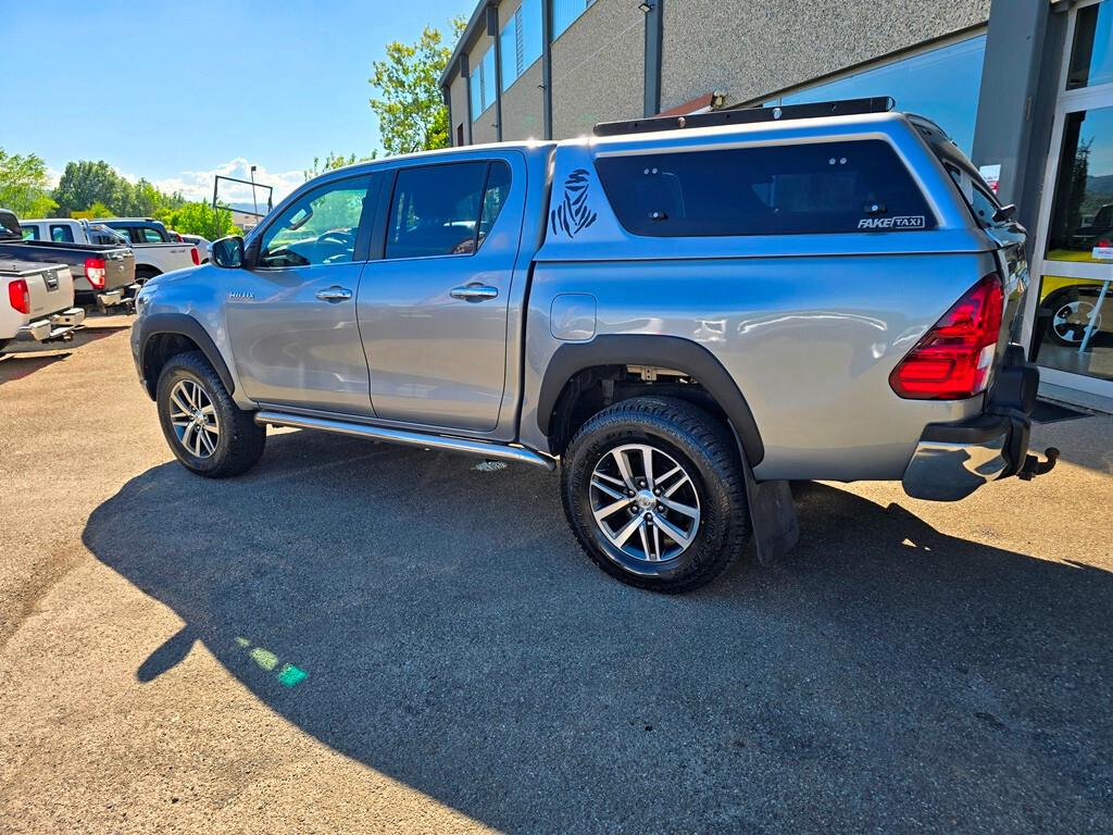 Toyota Hilux 2.4 D-4D Executive+ OMOLOGATO!