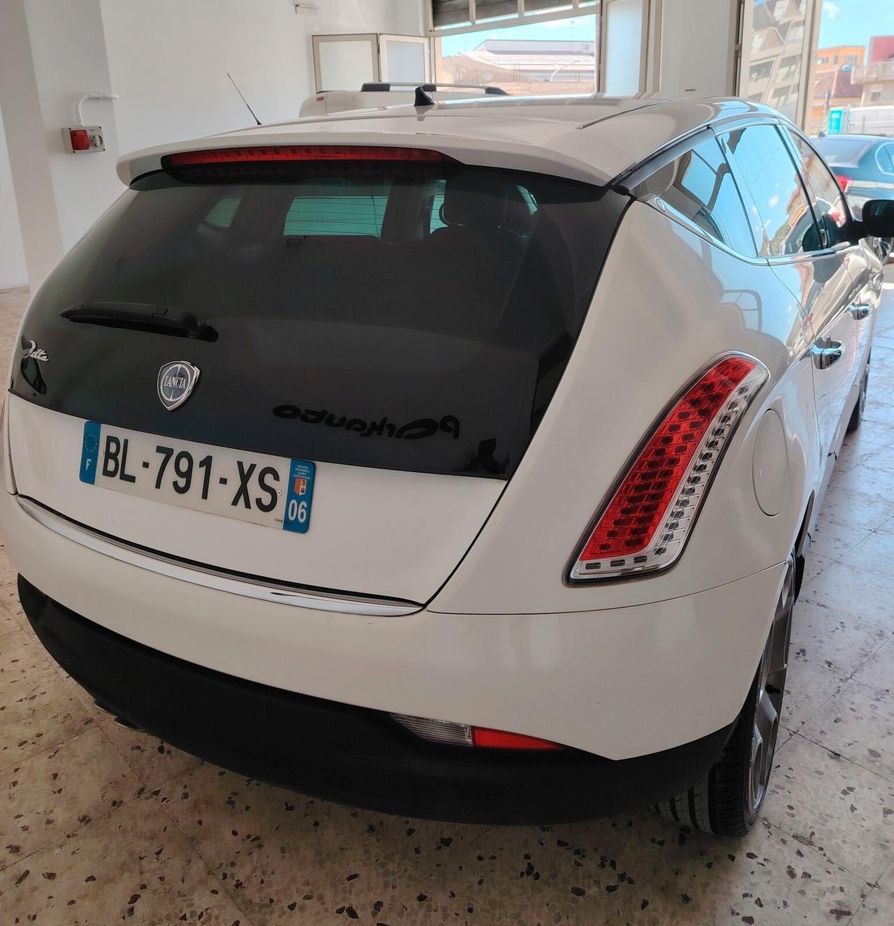 Lancia Delta 1.6 MJT DPF Silver