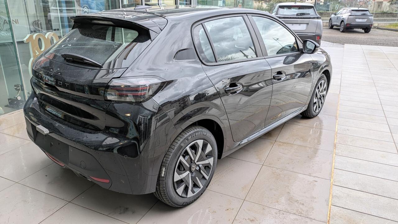 Peugeot 208 Hybrid 100 e-DCS6 BUSINESS