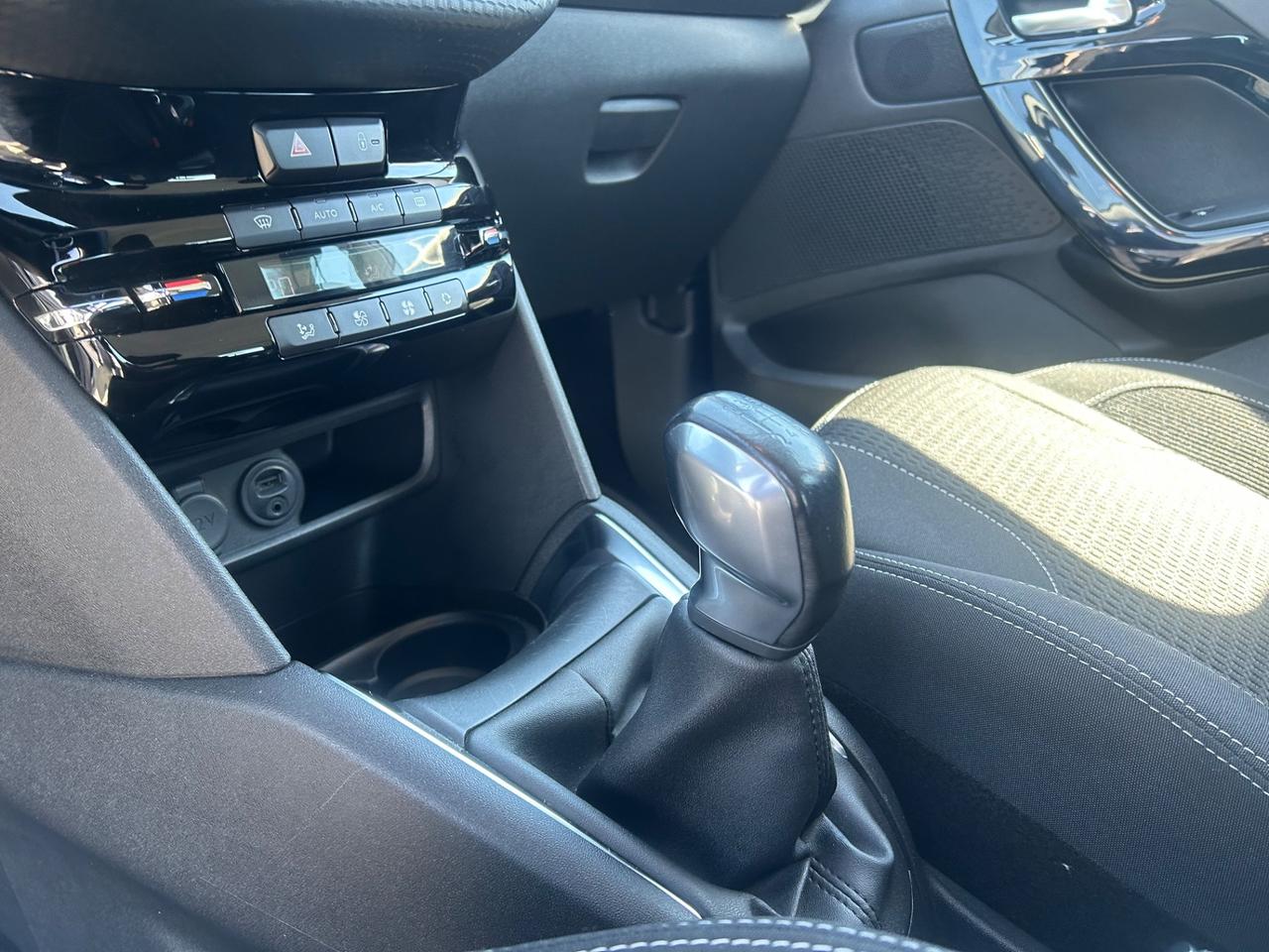 Peugeot 208 5 PORTE