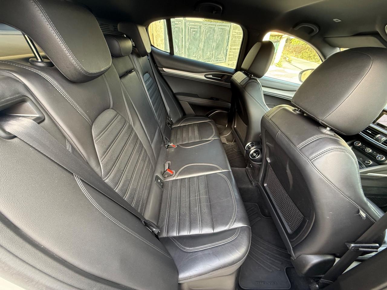 Alfa Romeo Stelvio 2.2 Diesel 210 CV AT8 Q4 B-Tech