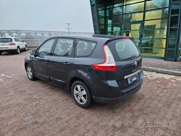 RENAULT Scenic 1.5 dCi 7 posti