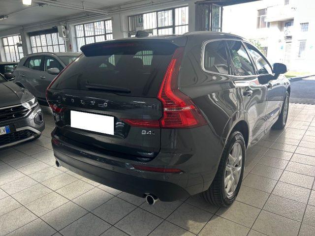 VOLVO XC60 B4 (d) AWD Geartronic Momentum Pro
